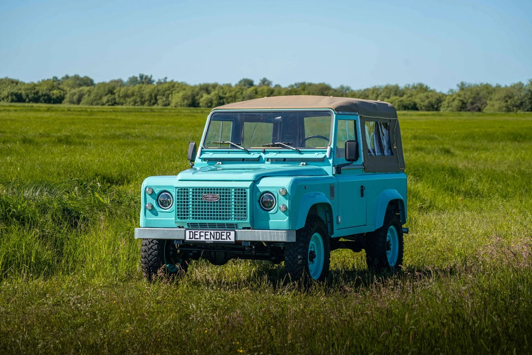 1998 Land Rover Defender 90 - Image 11 of 31