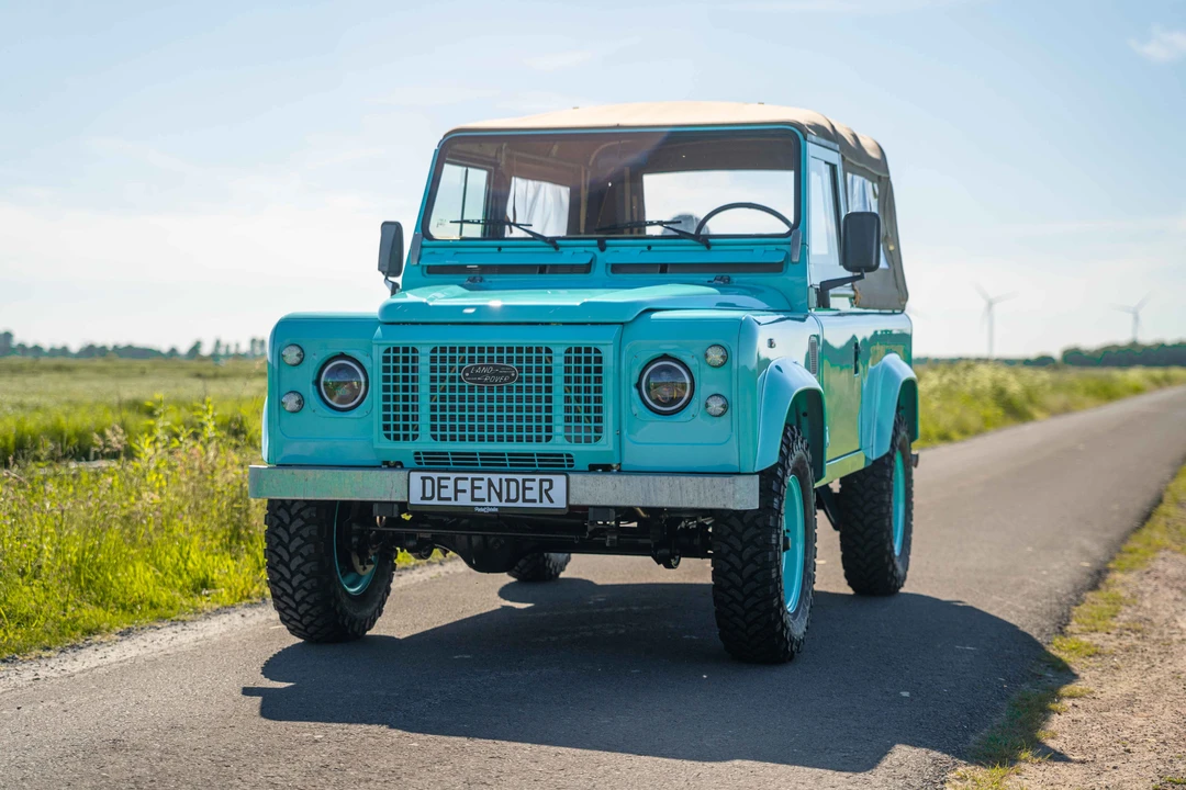 1998 Land Rover Defender 90 - Image 3 of 31