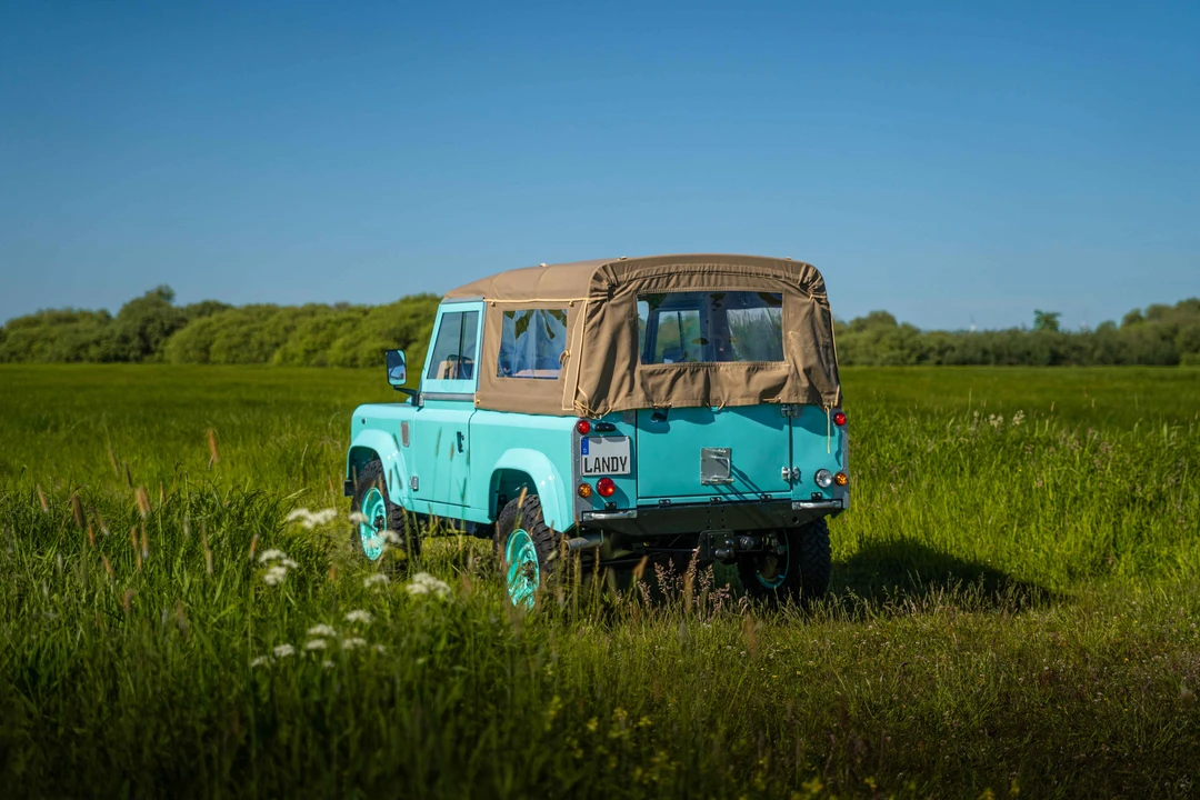 1998 Land Rover Defender 90 - Image 14 of 31