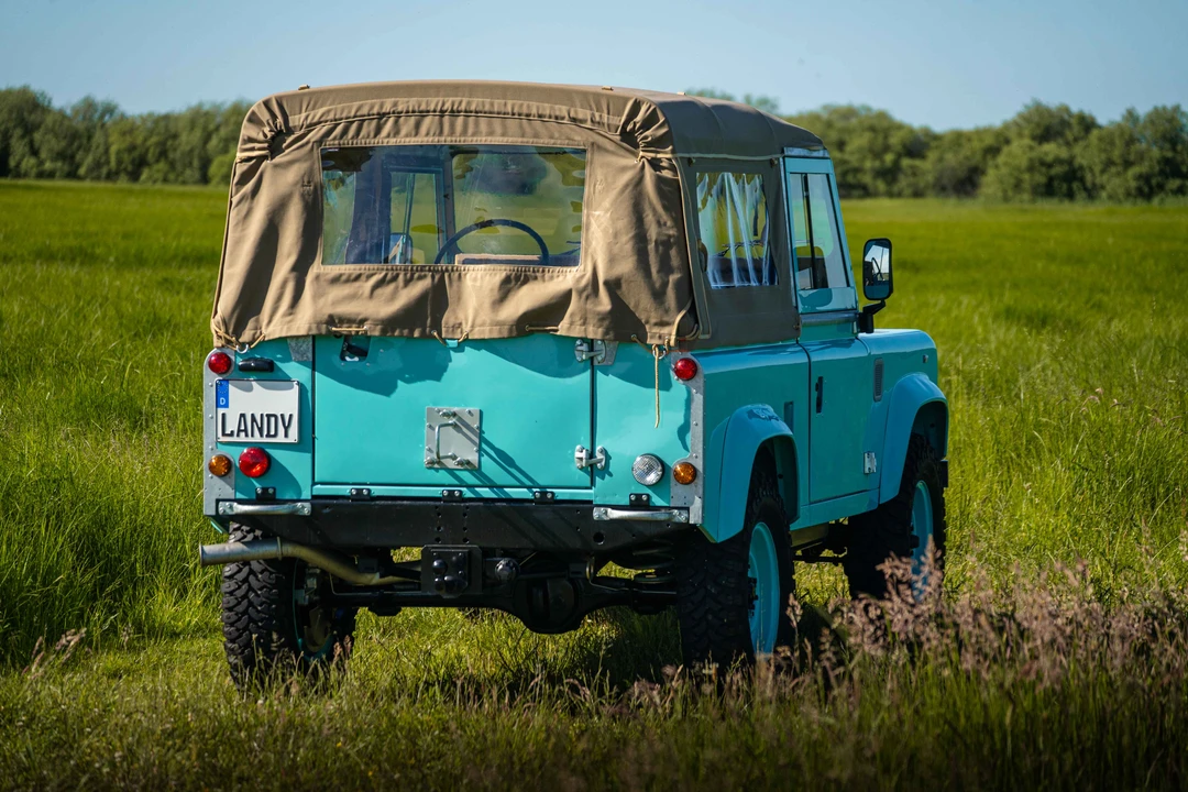 1998 Land Rover Defender 90 - Image 15 of 31