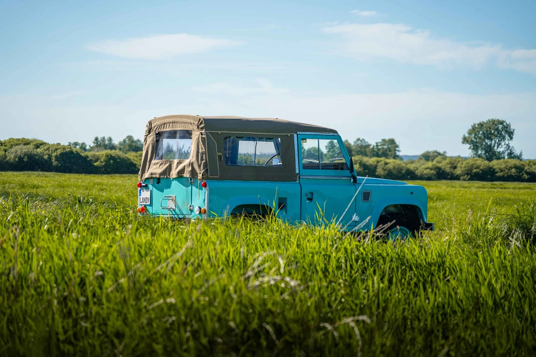1998 Land Rover Defender 90 - Image 23 of 31