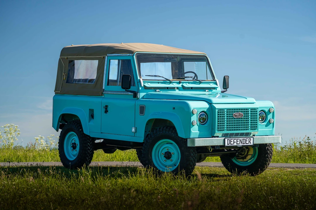 1998 Land Rover Defender 90 - Image 9 of 31