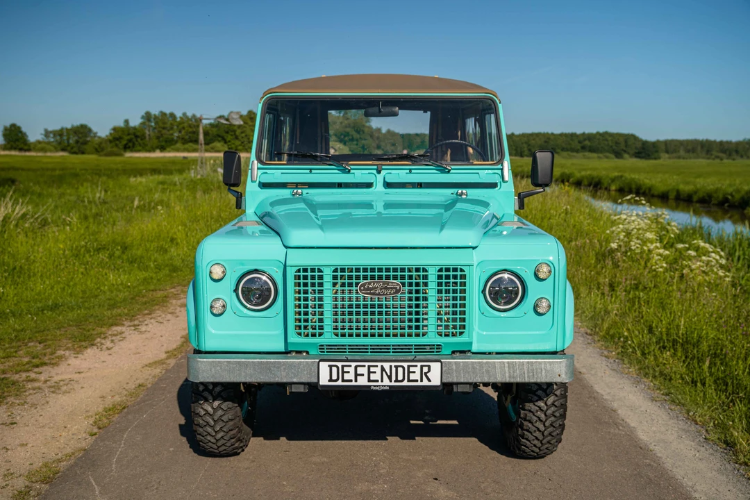 1998 Land Rover Defender 90 - Image 10 of 31