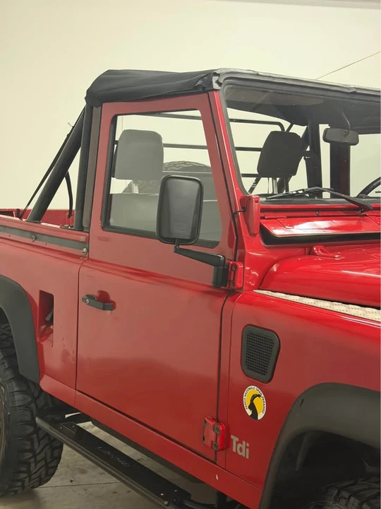 1998 Land Rover Defender 90 - Image 5 of 17