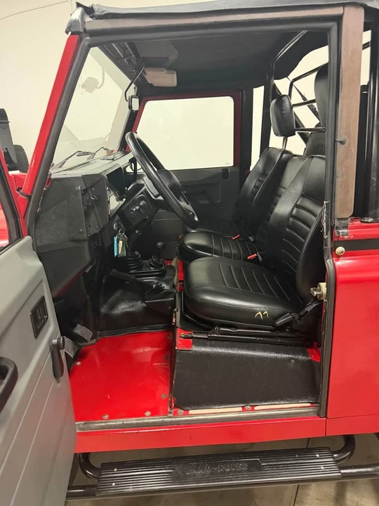 1998 Land Rover Defender 90 - Image 6 of 17