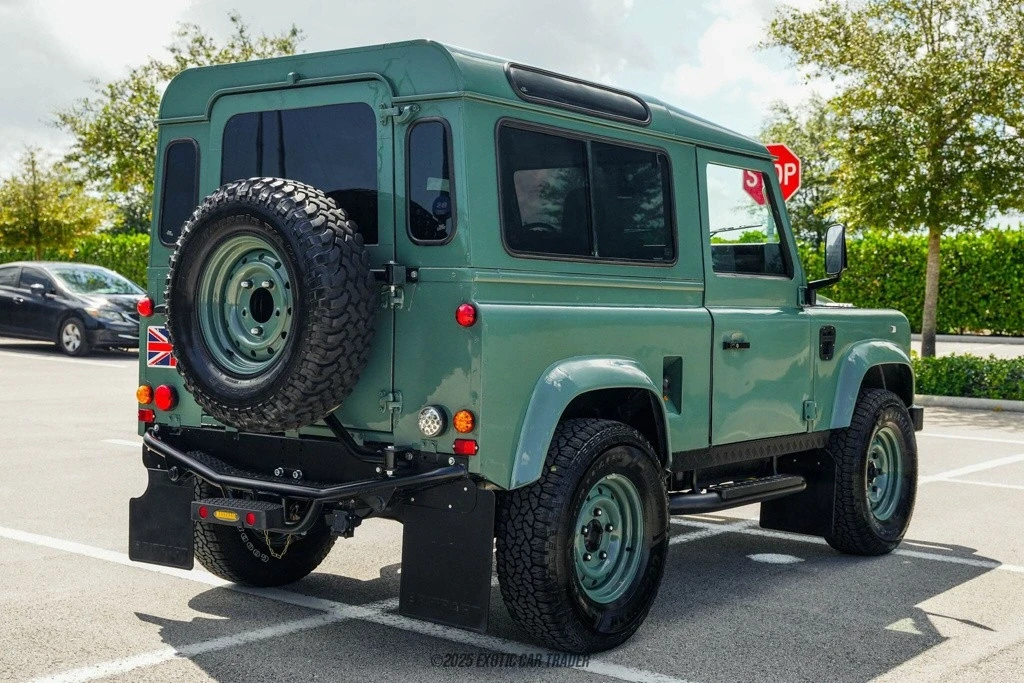 1998 Land Rover Defender 90 - Image 8 of 12