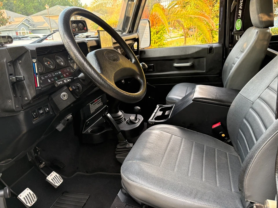 1998 Land Rover Defender - Image 7 of 15
