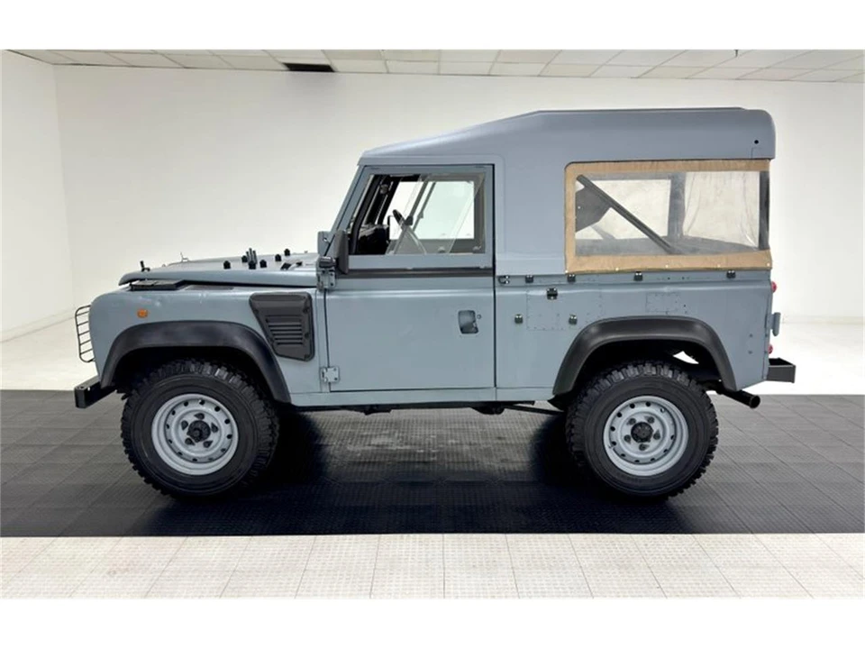 1998 Land Rover Defender - Image 2 of 31
