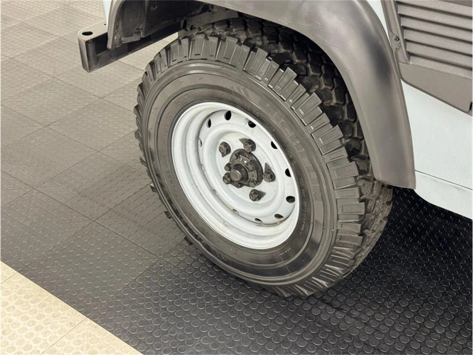 1998 Land Rover Defender - Image 12 of 31
