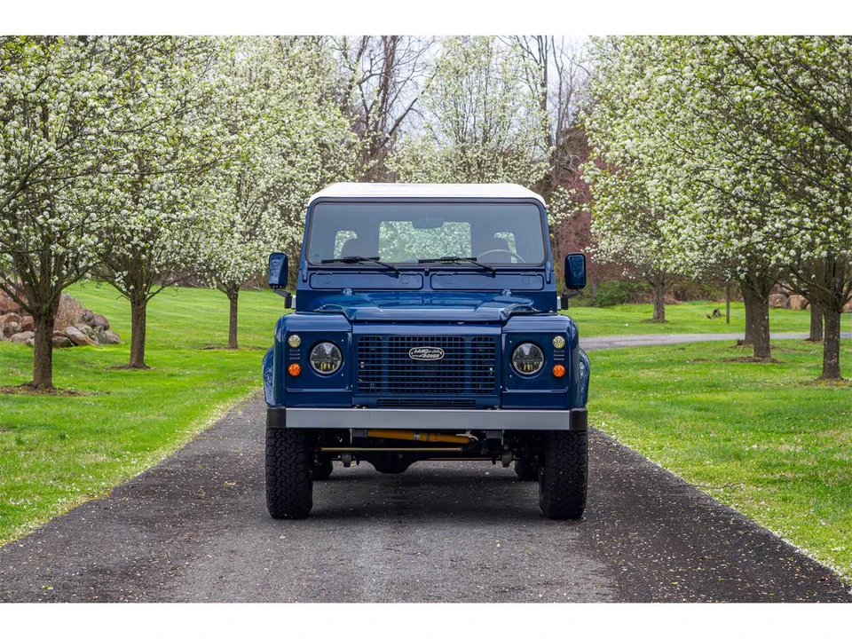 1998 Land Rover Defender - Image 2 of 31