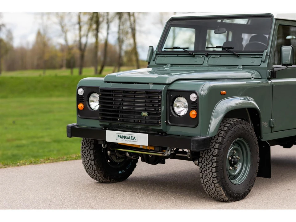 1998 Land Rover Defender - Image 2 of 26