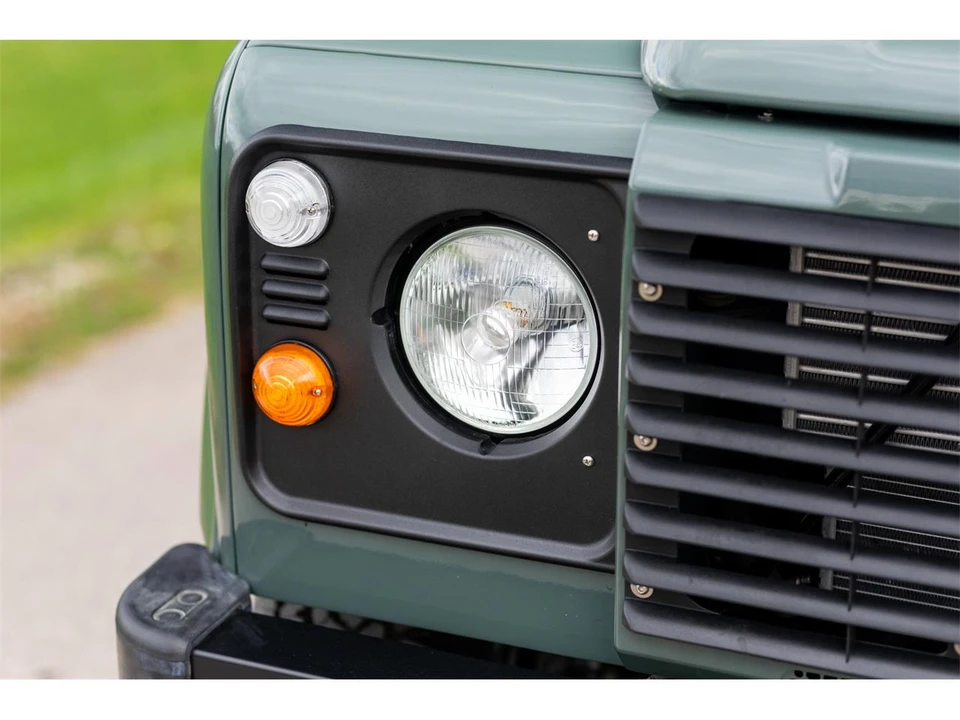 1998 Land Rover Defender - Image 5 of 26