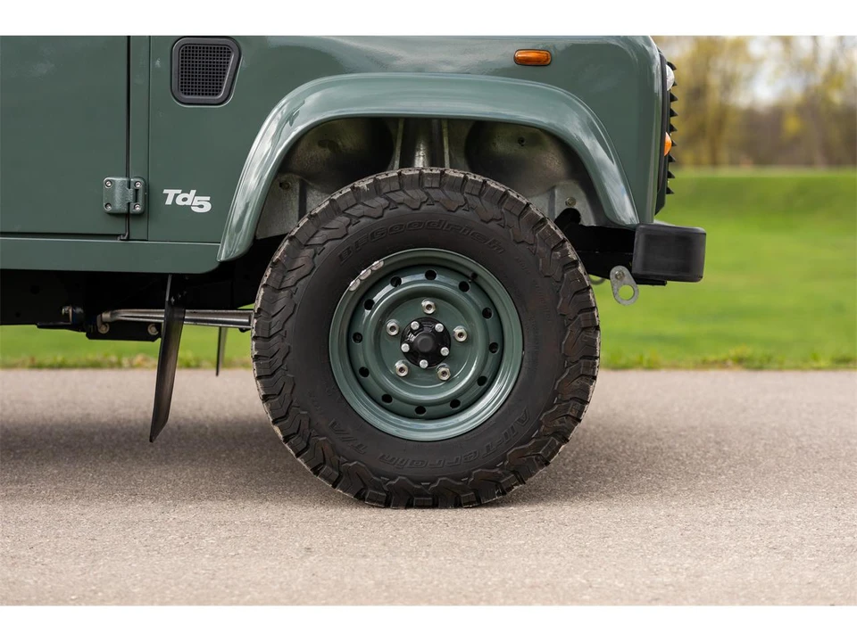 1998 Land Rover Defender - Image 16 of 26