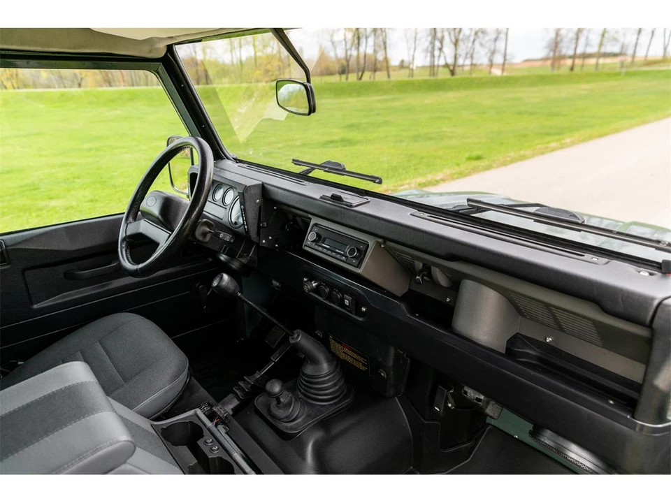 1998 Land Rover Defender - Image 21 of 26