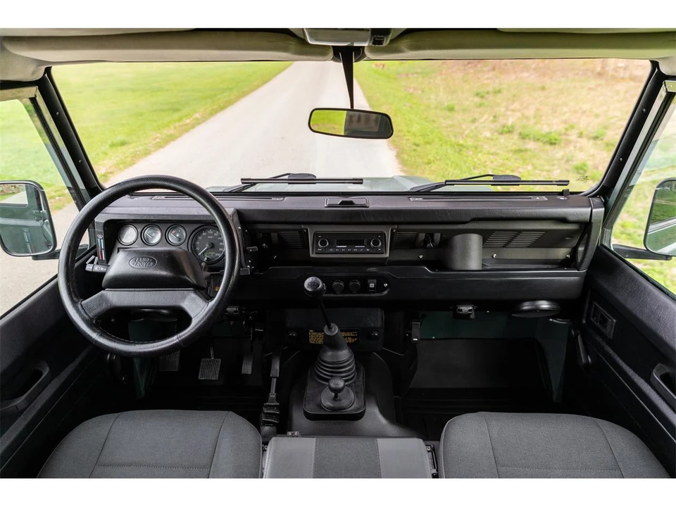 1998 Land Rover Defender - Image 24 of 26