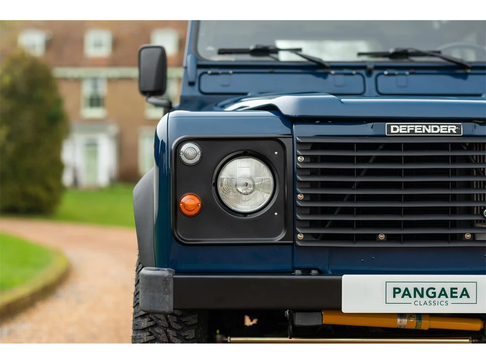 1998 Land Rover Defender - Image 10 of 25