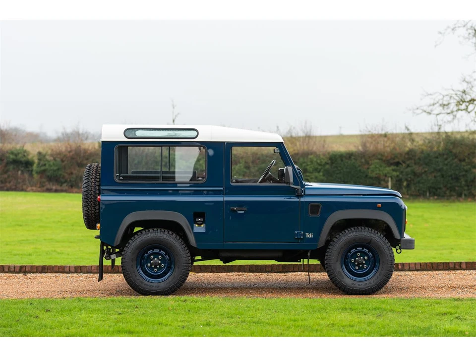 1998 Land Rover Defender - Image 4 of 25