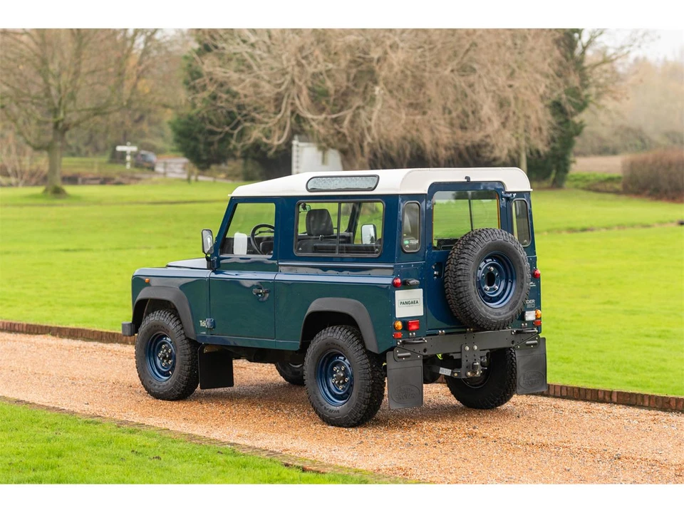 1998 Land Rover Defender - Image 7 of 25