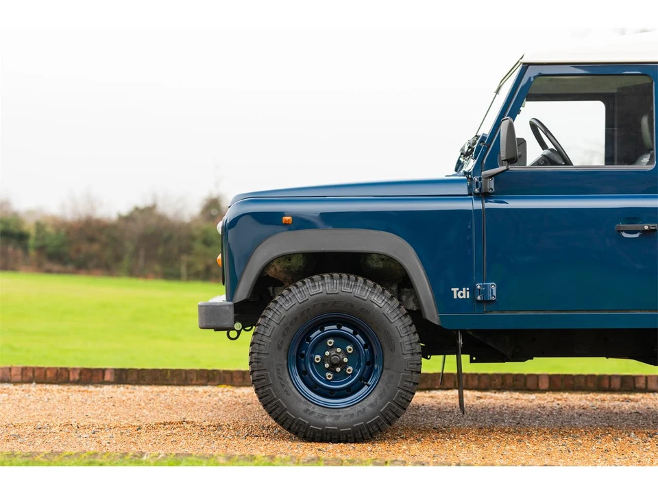 1998 Land Rover Defender - Image 13 of 25
