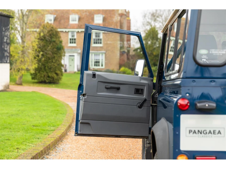 1998 Land Rover Defender - Image 17 of 25
