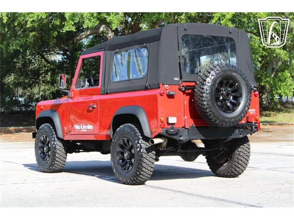 1998 Land Rover Defender - Image 6 of 31