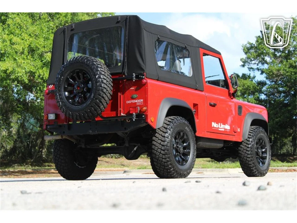 1998 Land Rover Defender - Image 8 of 31