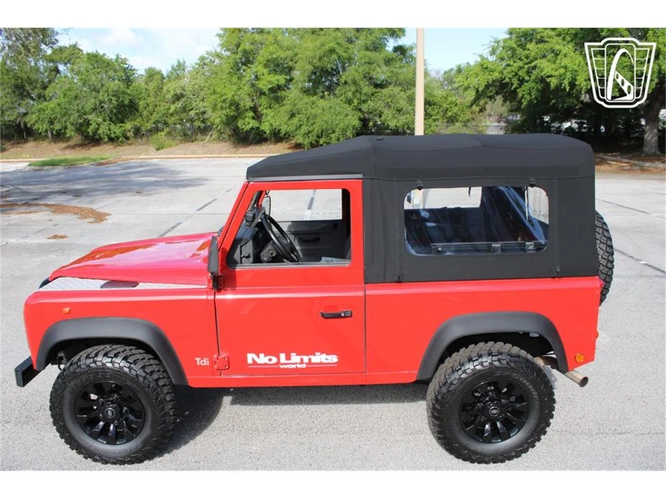 1998 Land Rover Defender - Image 19 of 31