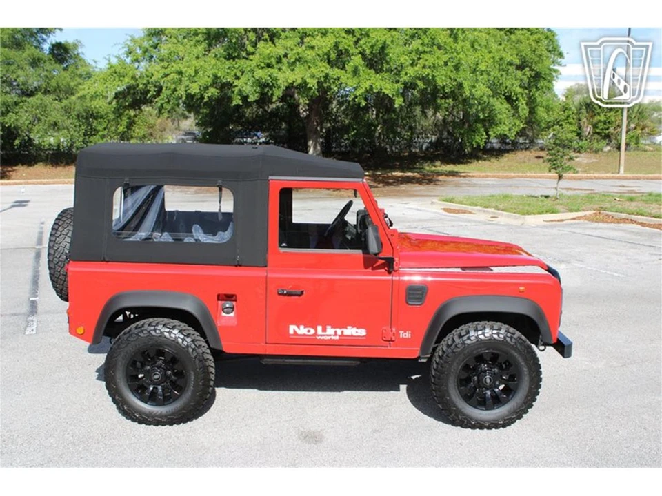 1998 Land Rover Defender - Image 25 of 31