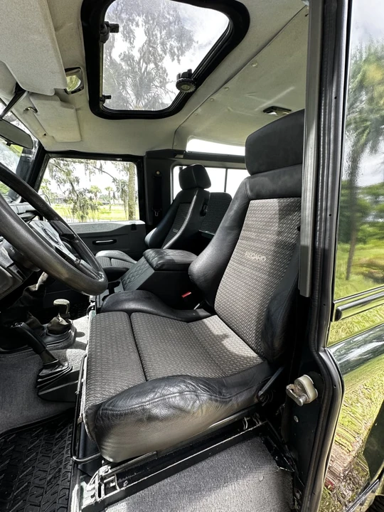 1998 Land Rover Defender - Image 24 of 31