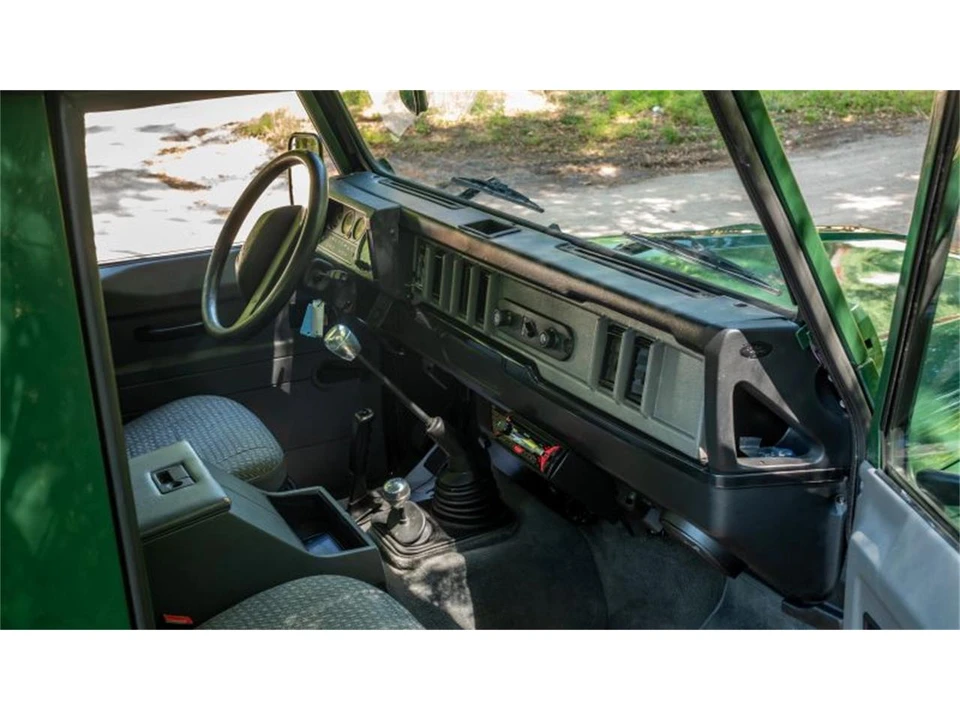 1998 Land Rover Defender - Image 10 of 31