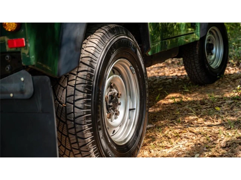 1998 Land Rover Defender - Image 8 of 31
