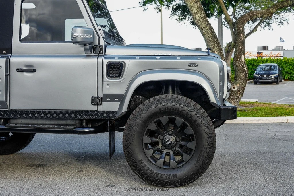 1998 Land Rover Defender 90 - Image 11 of 12