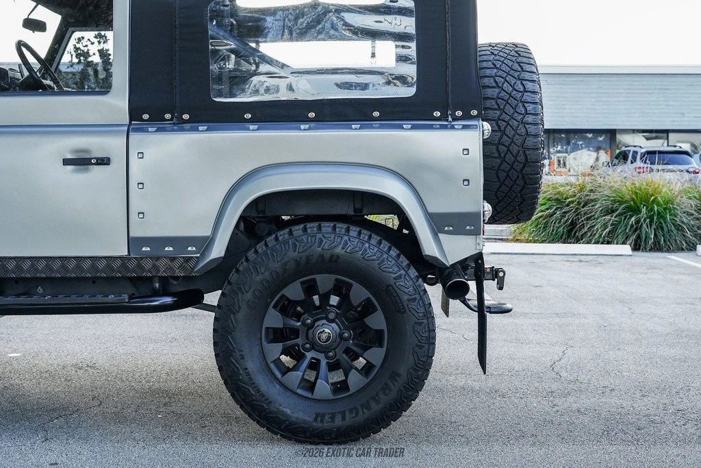 1998 Land Rover Defender 90 - Image 5 of 12