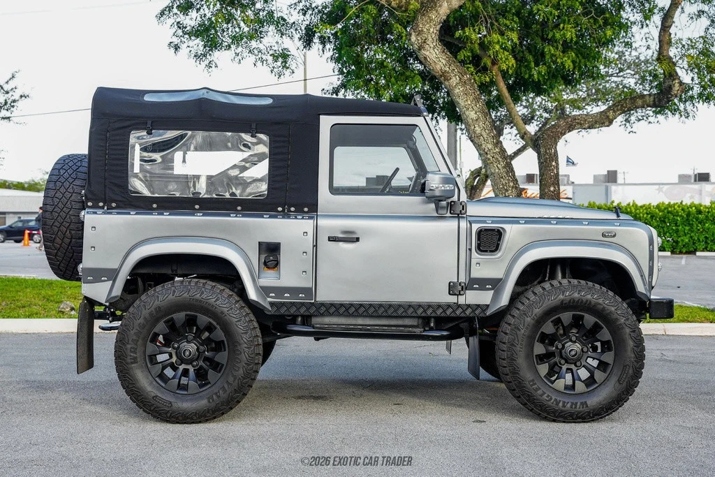 1998 Land Rover Defender 90 - Image 9 of 12