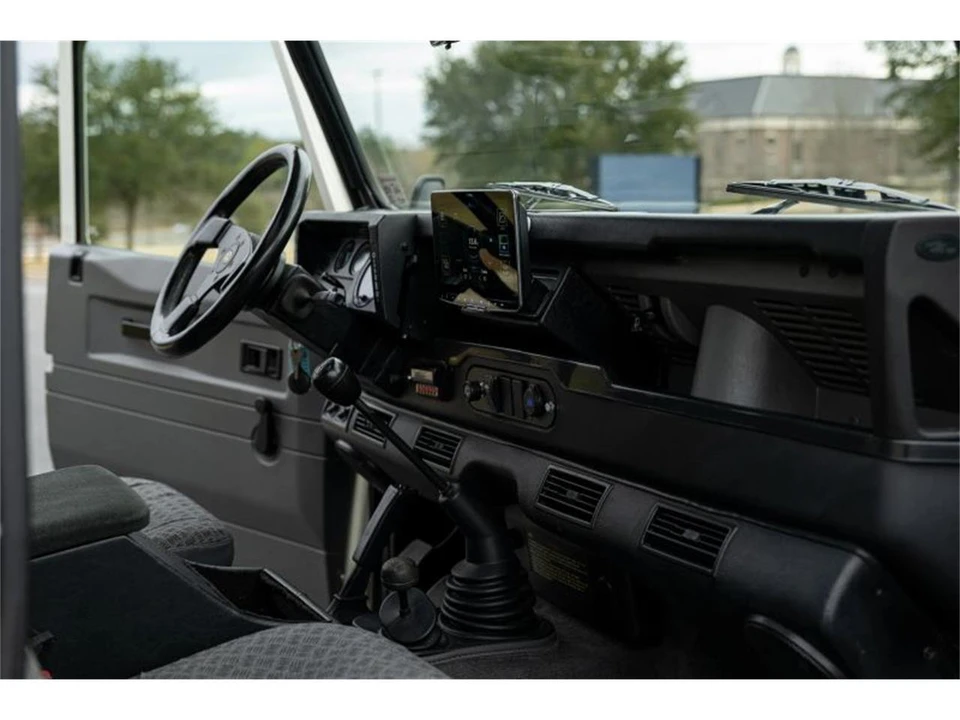 1998 Land Rover Defender - Image 27 of 31