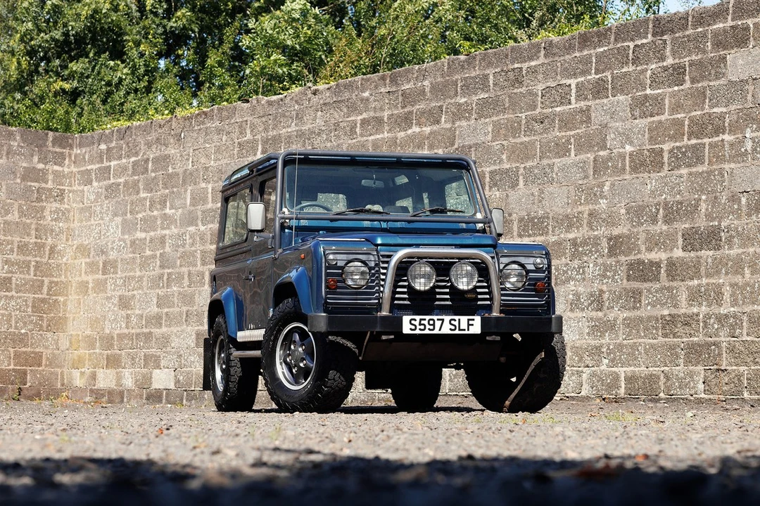 1998 Land Rover Defender 90 - Image 3 of 30