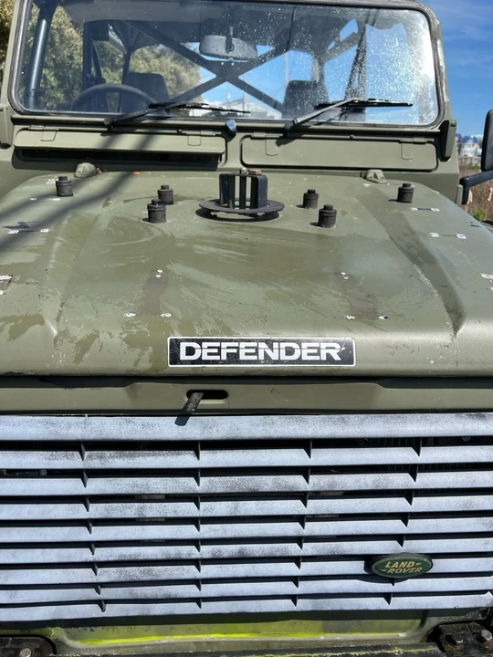1998 Land Rover Defender 110 - Image 5 of 11