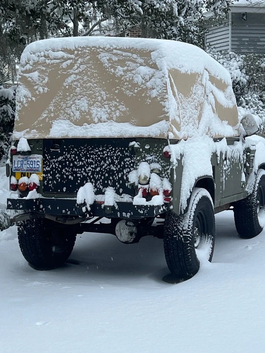 1998 Land Rover Defender 110 - Image 6 of 11