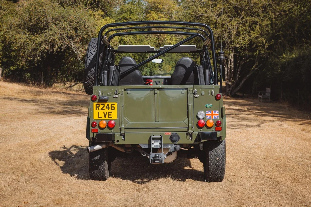 1998 Land Rover Defender 90 - Image 8 of 30