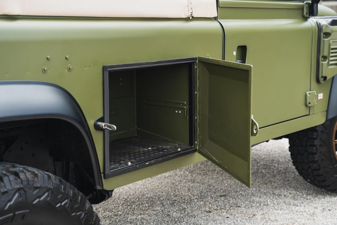 1998 Land Rover Defender - Image 21 of 31