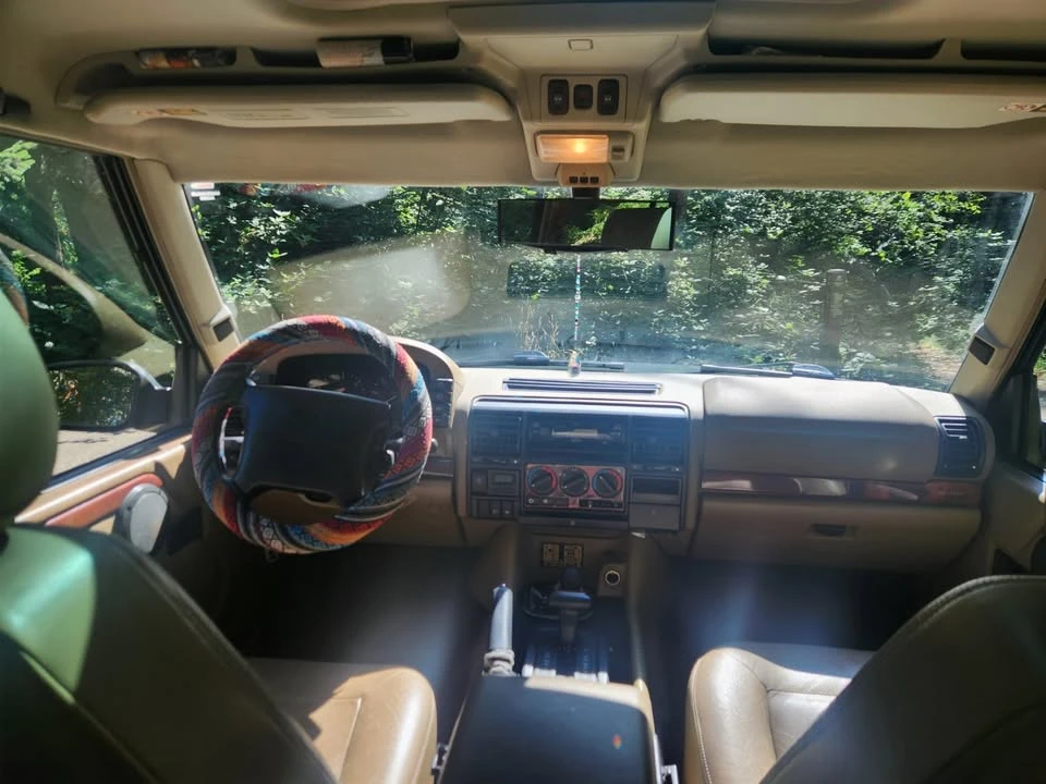 1998 Land Rover Discovery 1st Gen - Image 12 of 16