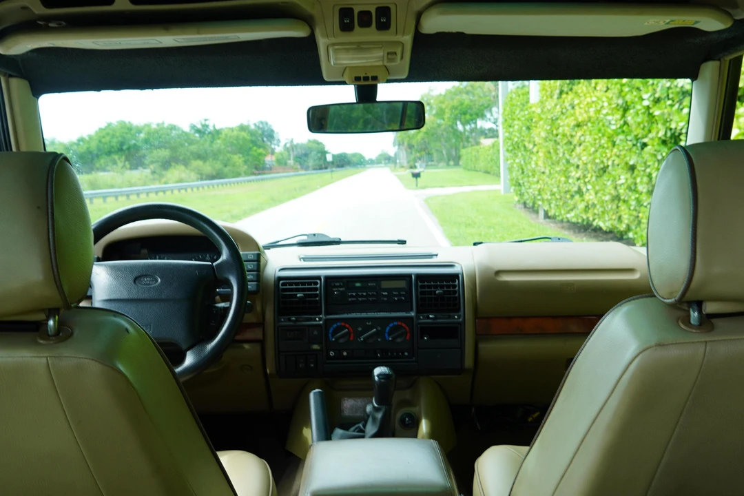 1998 Land Rover Discovery - Image 25 of 31
