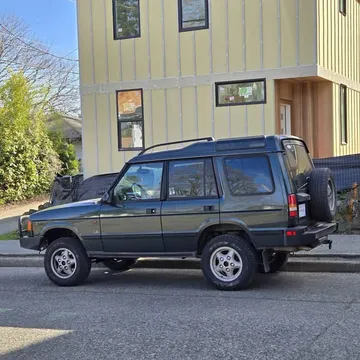 1998 Land Rover Discovery LE Sport Utility 4D