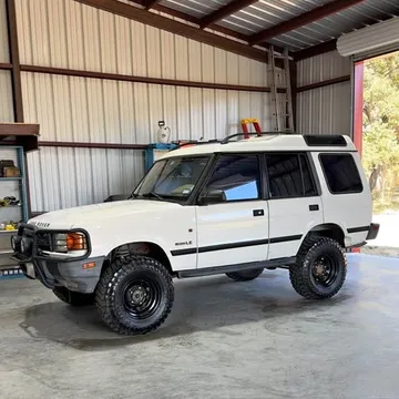 1998 Land Rover Discovery LE Sport Utility 4D