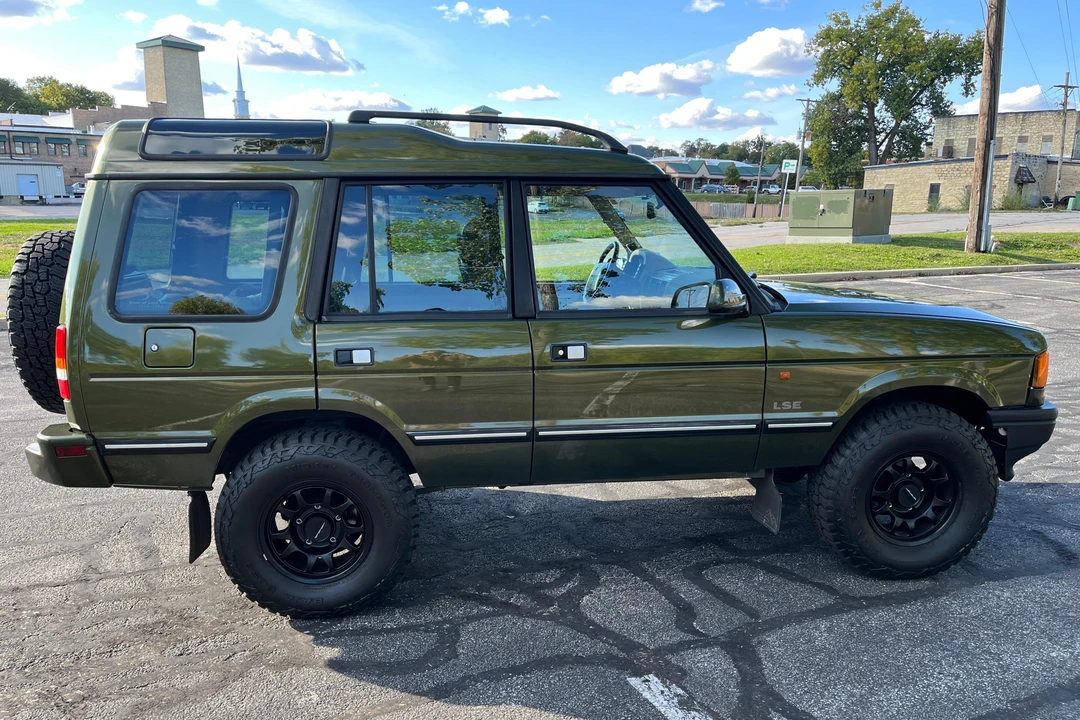 1998 Land Rover Discovery 1st Gen - Image 3 of 31