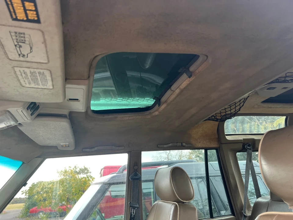 1998 Land Rover Discovery 1st Gen - Image 10 of 16