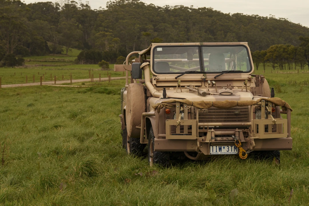 1998 Land Rover Defender - Image 11 of 31