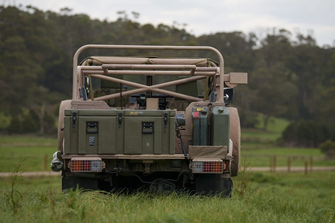 1998 Land Rover Defender - Image 6 of 31