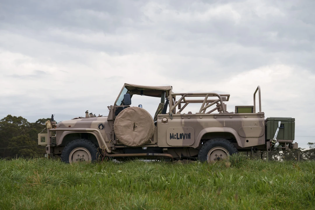 1998 Land Rover Defender - Image 8 of 31