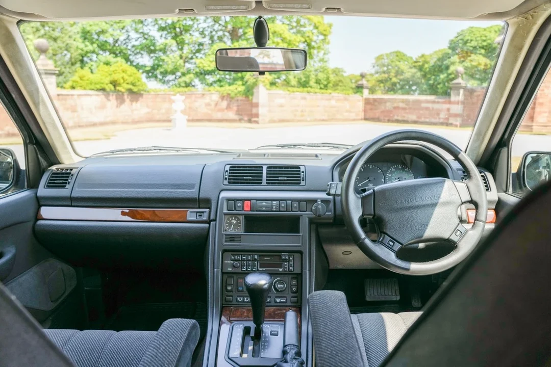 1998 Land Rover Range Rover P38A - Image 8 of 30